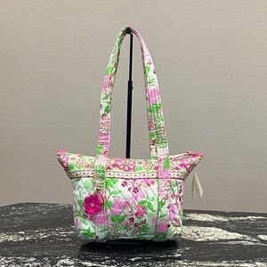 NWT🌸Quilted Floral Tote Bag